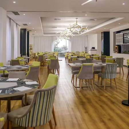 Dona Maria, Affiliated By Melia 4* Covilhã