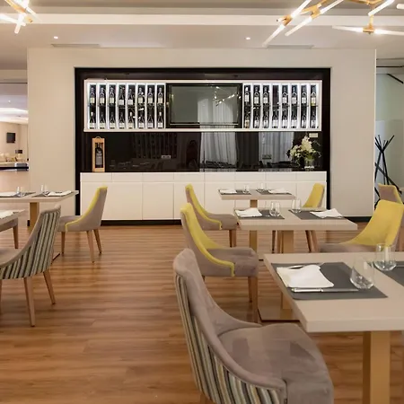 Hotel Dona Maria, Affiliated By Melia 4*