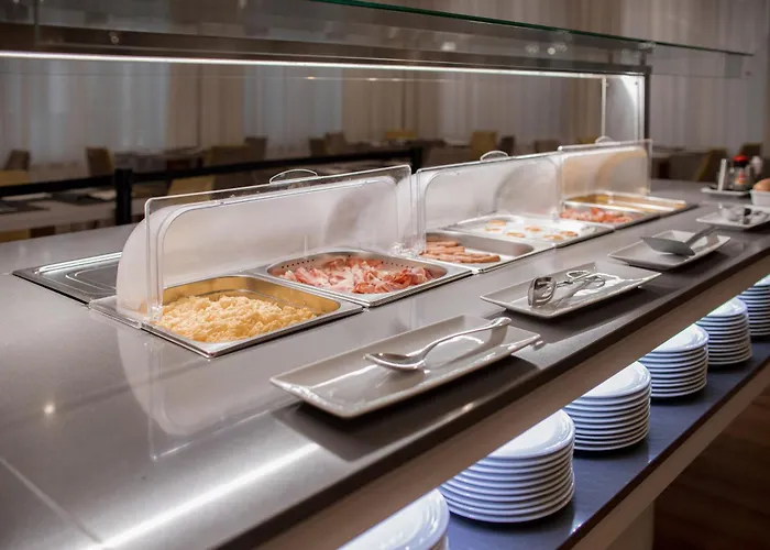 Dona Maria Affiliated By Meliá Hotel 4*