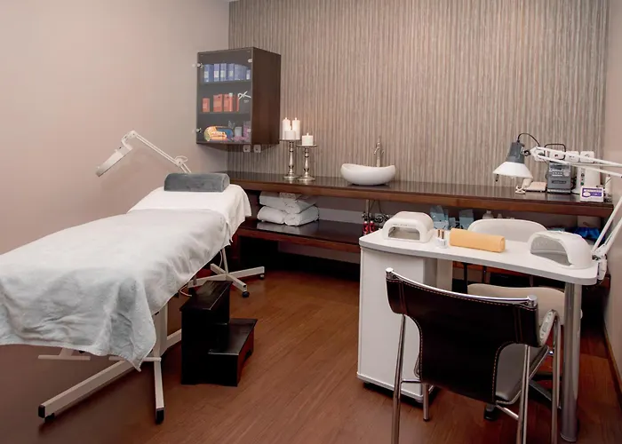 Hotel Dona Maria Affiliated By Melia 4*