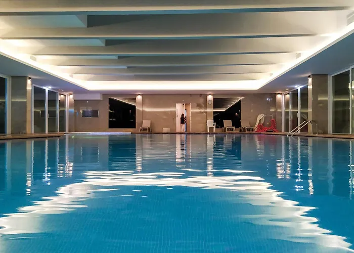 Hotel Dona Maria Affiliated By Meliá 4*