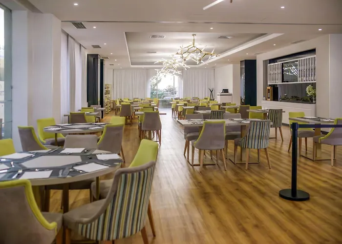 Dona Maria Affiliated By Melia 4* Covilhã